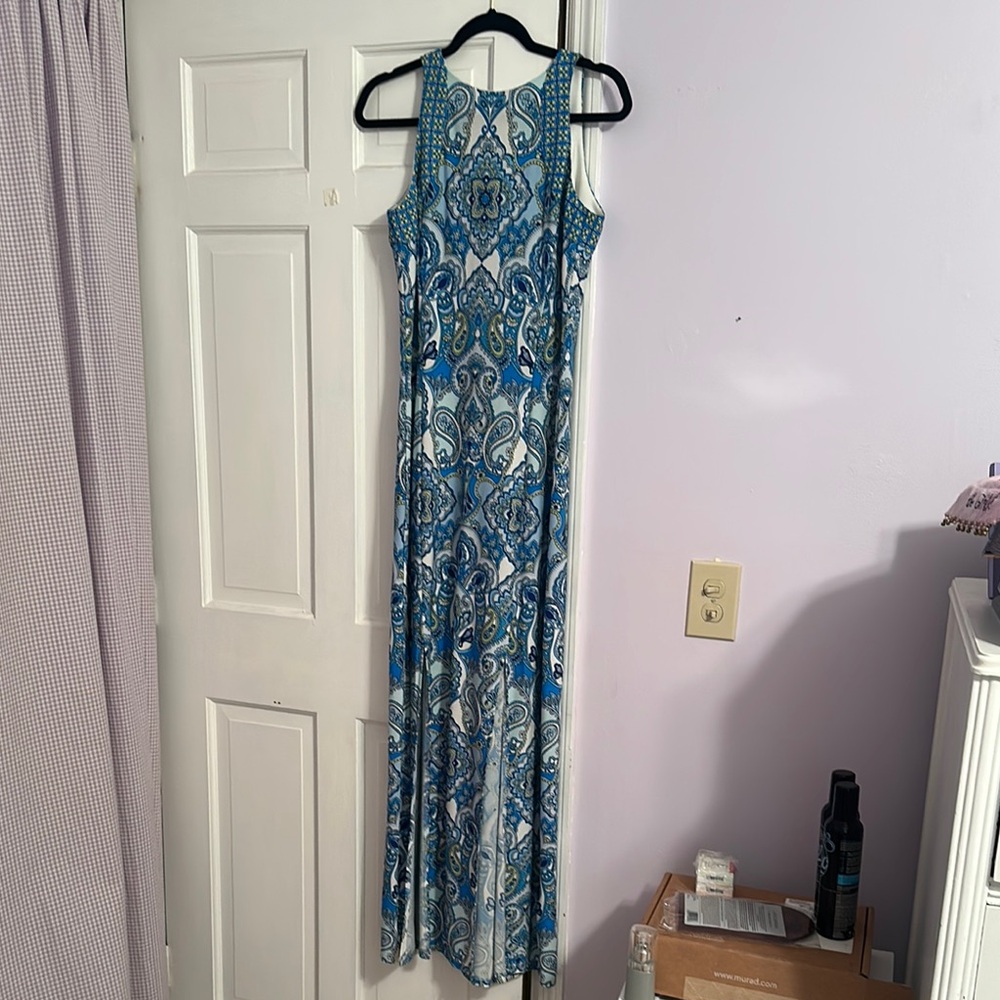 London Times Blue and White Paisley Maxi Dress